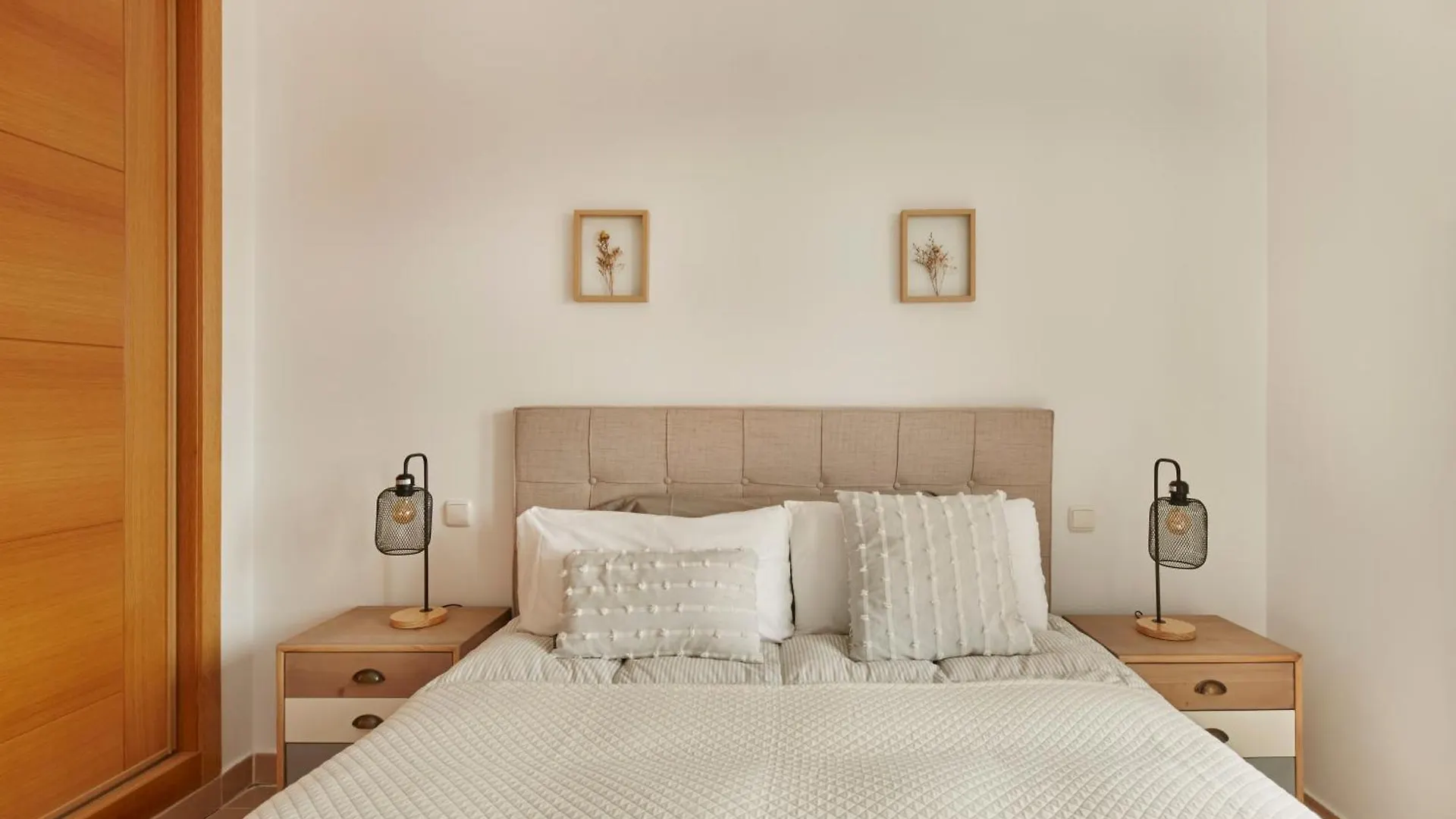 Coastal Gem Penthouse Daire Estepona